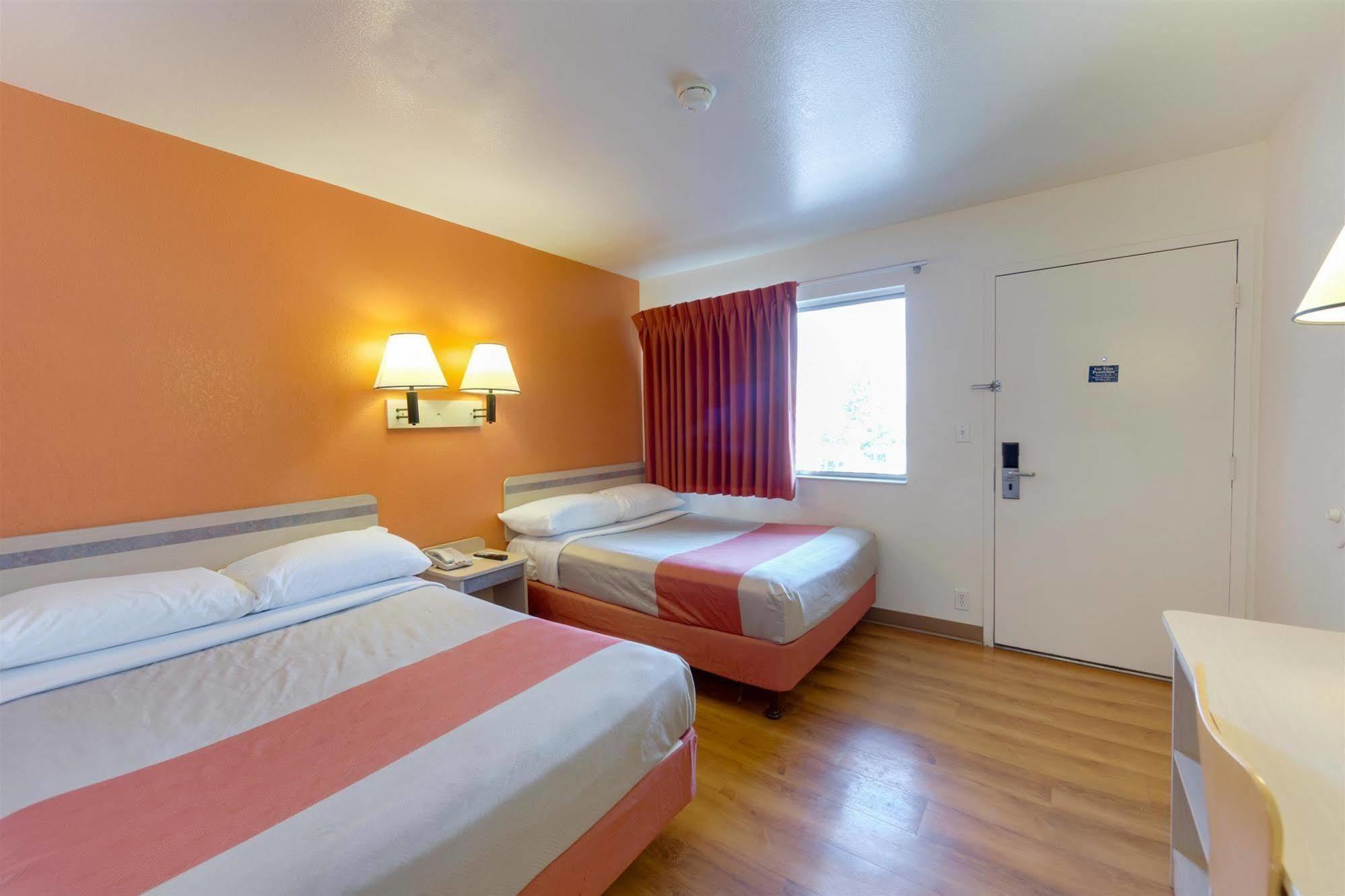Motel 6 Weed - Mount Shasta Exteriér fotografie